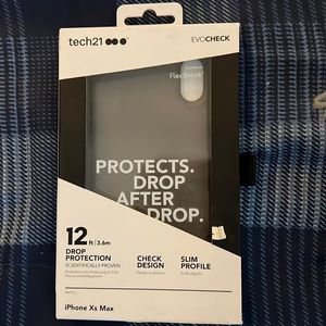 iPhone XS Max Tech 21 case